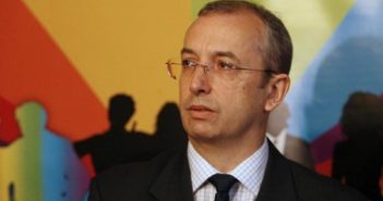 Devenport očekuje efikasne reforme nove vlade Srbije