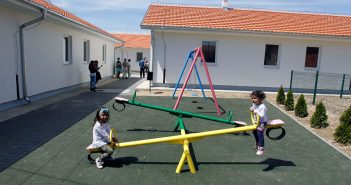 New homes for nine Roma families in Vladicin Han