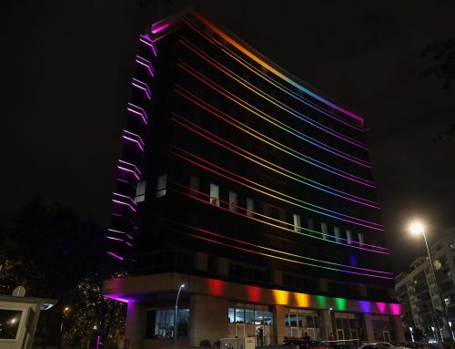 Zgrada Delegacije u duginim bojama